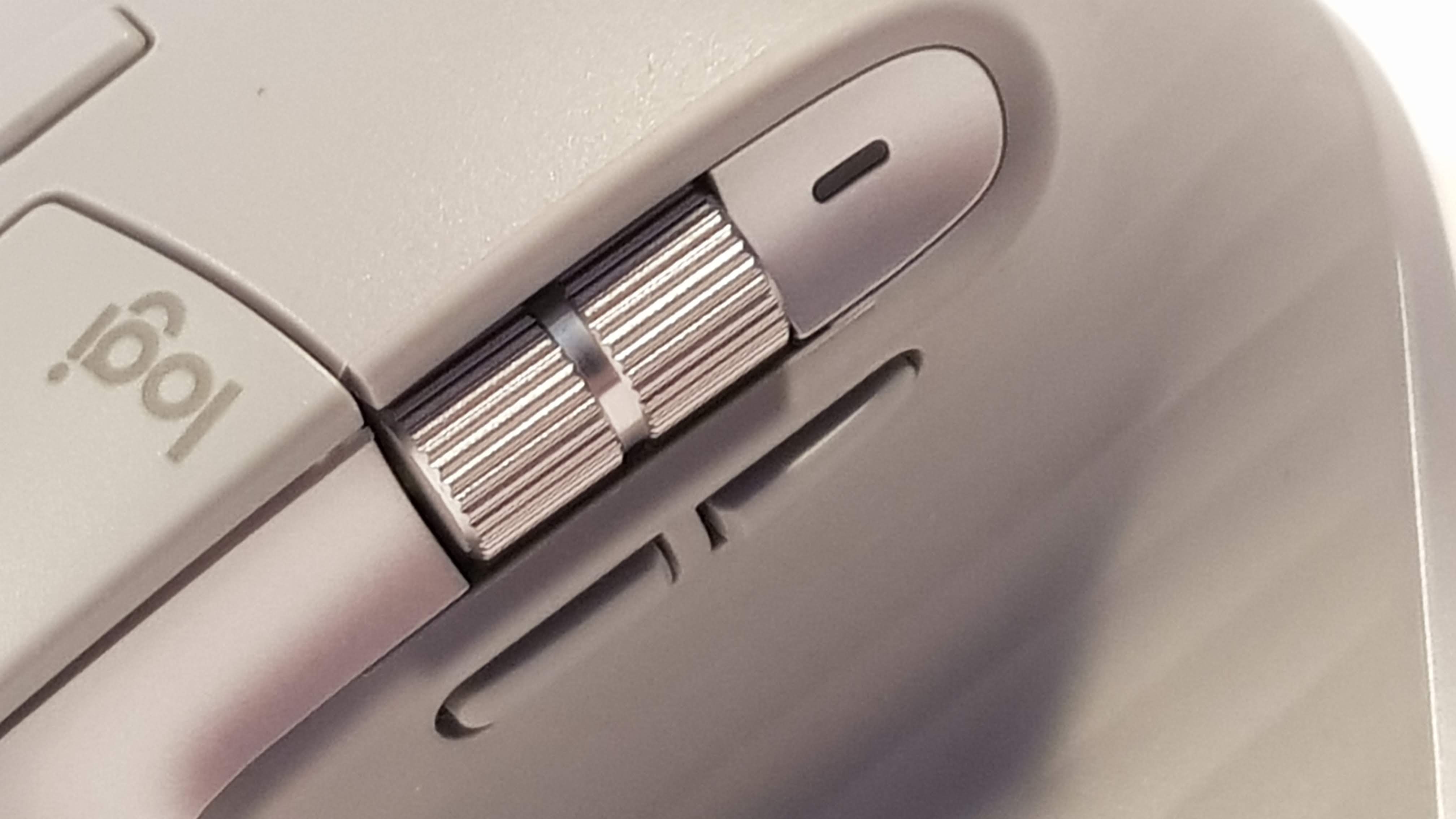 Thumb wheel of the Logitech MX Master 3